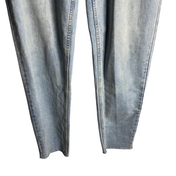 Height of Fashion Women's Light Wash High Waisted Boyfriend Jeans - Picture 3 of 7